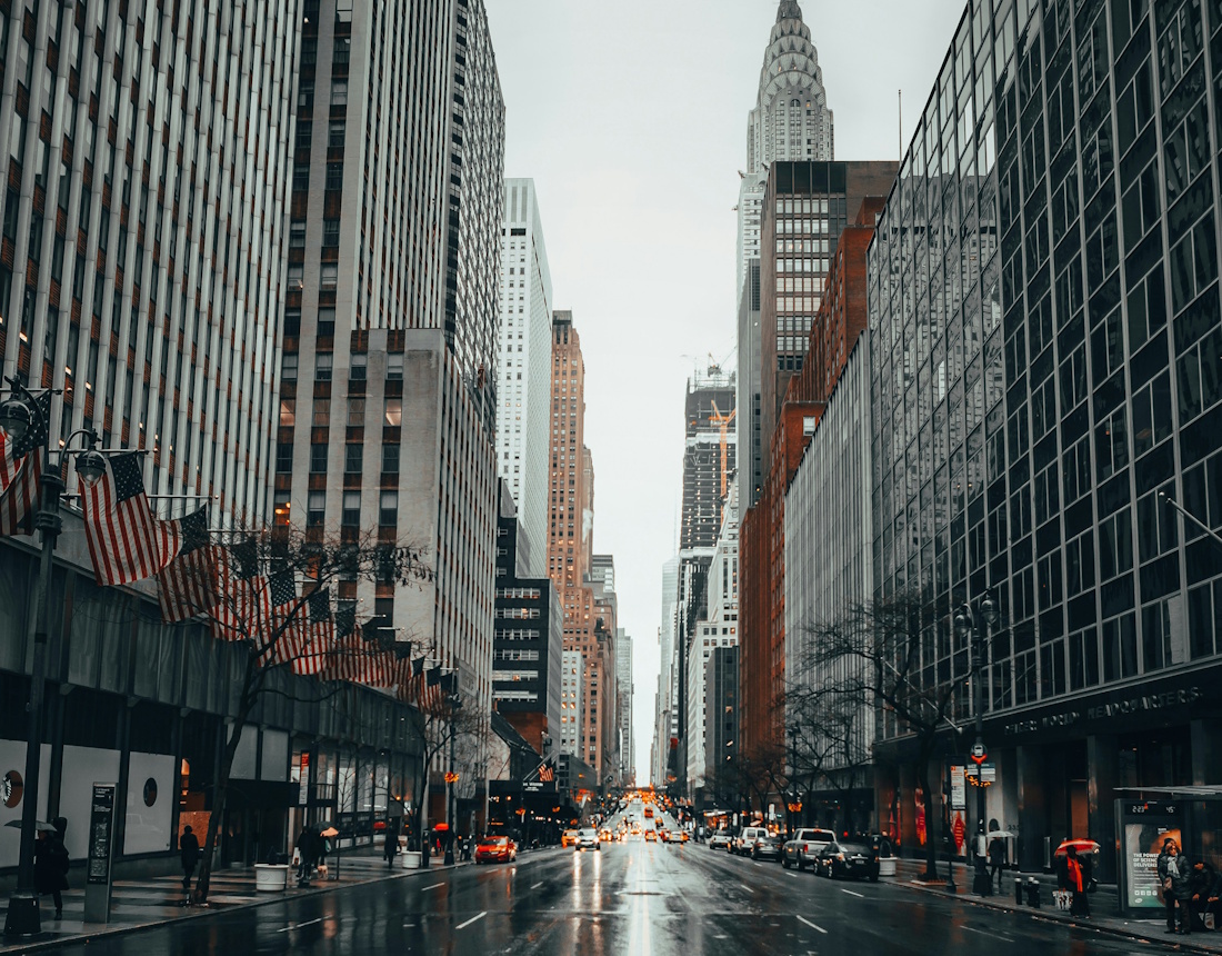 Как наружная реклама зажигает звезды