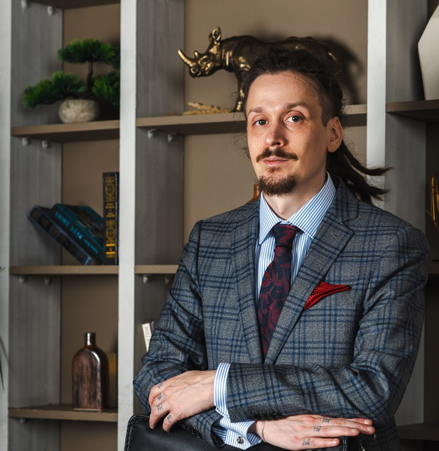 Третьяков Роман