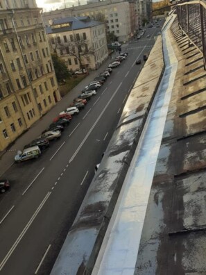 Власти Петербурга и Роснано попробуют бороться с сосульками на крышах домов с помощью нанотехнологий