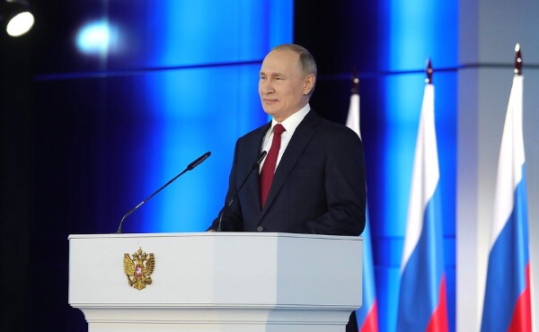 Путин предложил обеспечить бесплатный доступ к соцсетям, мессенджерам и другим значимым сервисам
