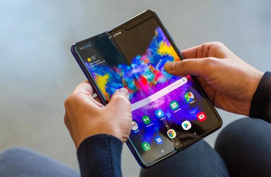 Samsung представила смартфон с гибким складывающимся экраном Galaxy Fold