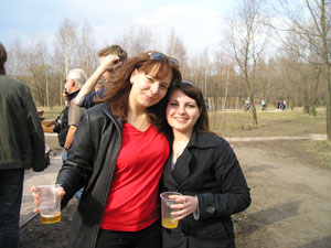 Катерина Баукина (справа) и я